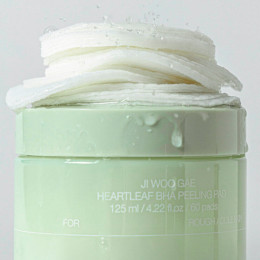 Тонизирующие пилинг-пэды с BHA-кислотой Celimax Ji Woo Gae Heartleaf BHA Peelind Pad