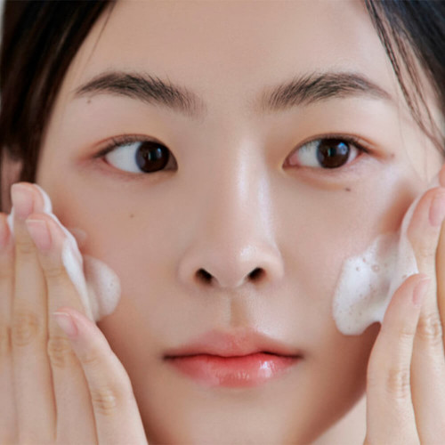 Очищающая пенка с BHA-кислотой и центеллой Celimax Ji Woo Gae Cica BHA Acne Foam Cleansing