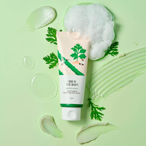 Успокаивающая пенка для умывания с полынью Round Lab Mugwort Calming Cleanser