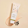 Питательная пенка-скраб для умывания с соей Round Lab Soybean Cleanser